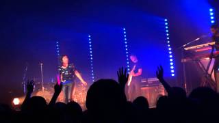 Carly Rae Jepsen  Favorite Colour  Gimme Love Tour Tokyo  17112015