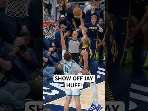 Jay Huff takes off for the Statue of Liberty poster dunk 🗽