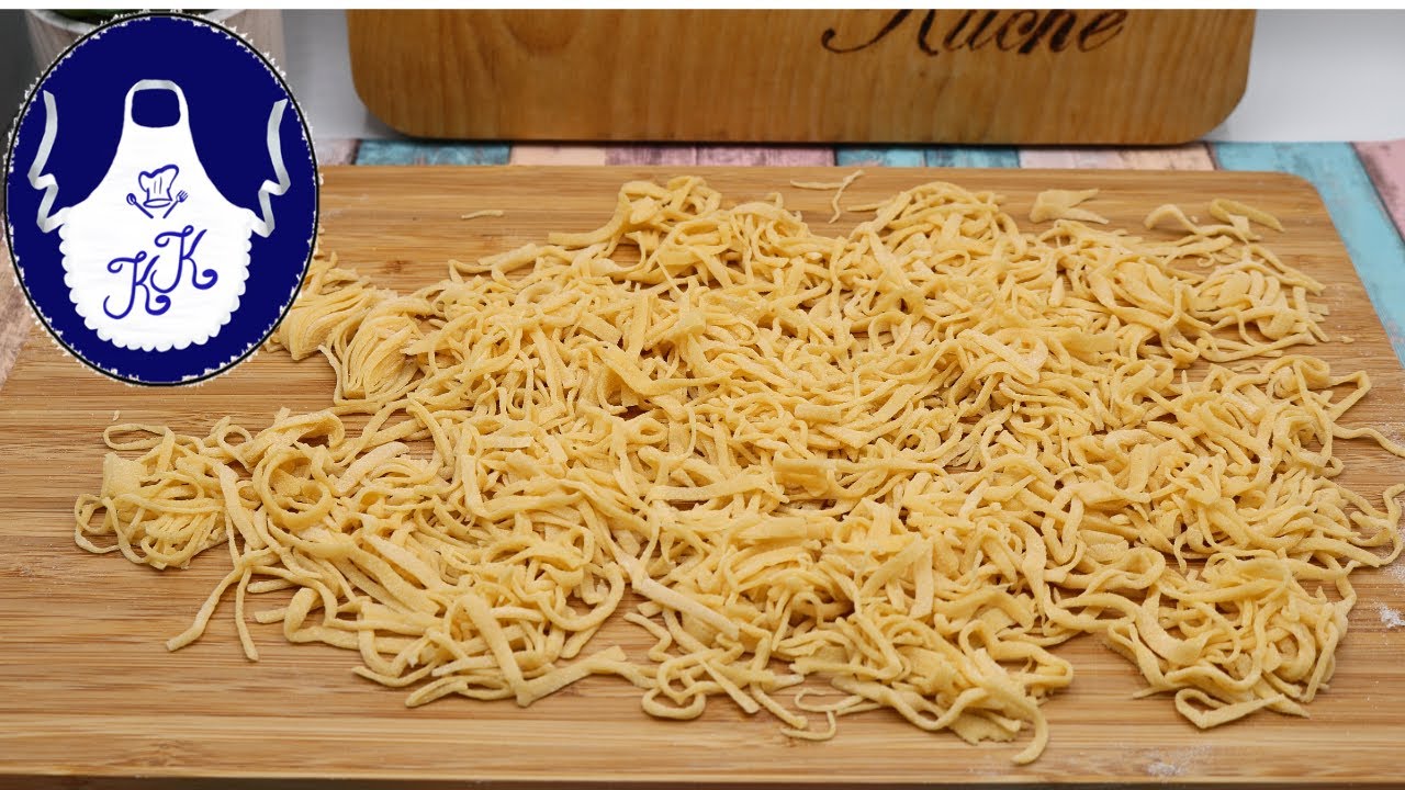 Suppennudeln selber machen: Das einfache Ein-Ei-Rezept
