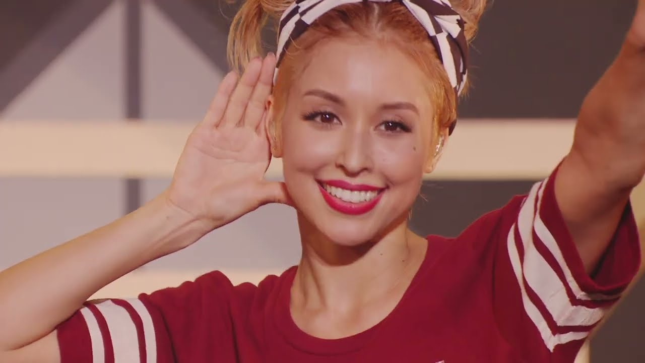 My World / BENI Red LIVE TOUR 2013 - YouTube