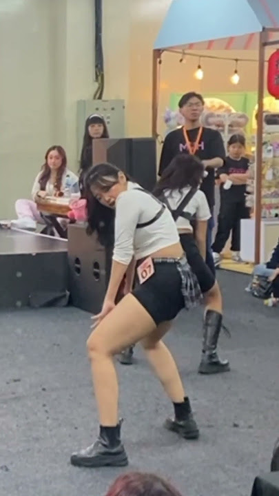 Jadi julie🤤🤤🤤