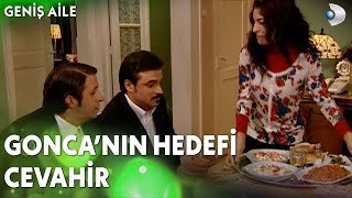 Cevahir, Gonca&#39;nın hareketlerinden şüphelenmeye başladı - Geniş Aile 21. Bölüm