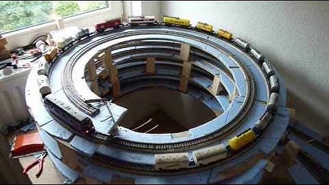 Vlog2 Rhineland2 Train Layout - Helix with Catenary - Build and Test