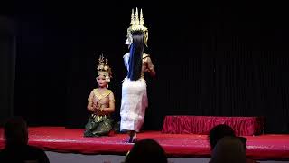 Download Lagu Roban APSARA / របាំអប្សារា #apsara #khmerculture Download Lagu Roban APSARA / របាំអប្សារា #apsara #khmerculture