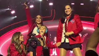 Rebelde / RBD / soy rebelde tour México / foro sol con Manu hijo de Anahí y sobrina de Christian