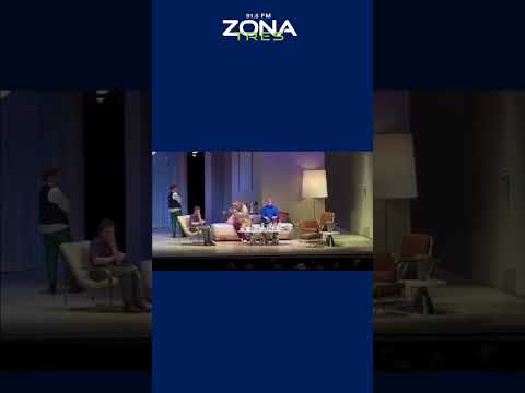 Risa inesperada interrumpe obra y provoca momento único en el teatro 😂🎭