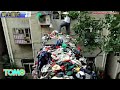 Kalat na inipon ng isang ‘hoarder’ na ama umabot na ng dalawang palapag - TomoNews