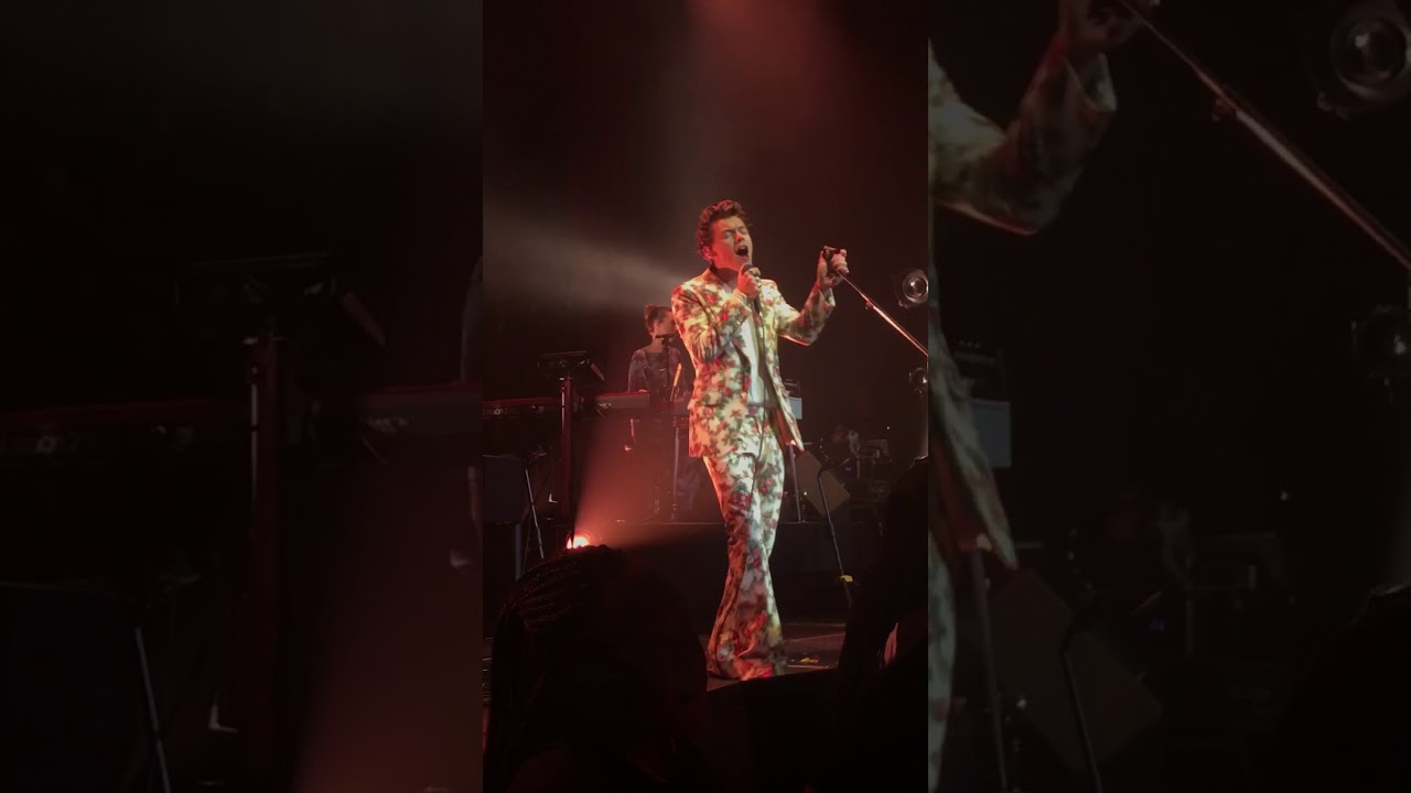 Harry Styles - The Chain front row HD (San Francisco 2017)