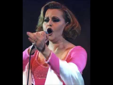 Rocío Dúrcal - Volver Volver (En Vivo)