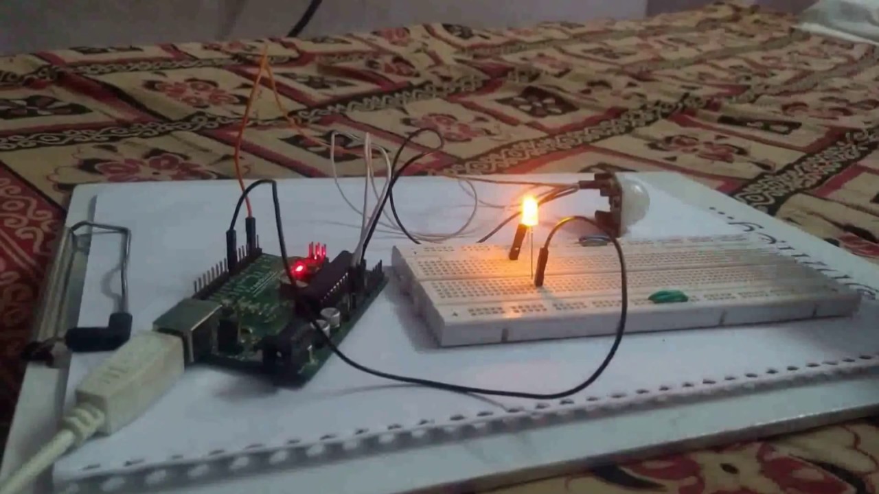 Interfacing PIR Motion Sensor with Arduino - YouTube