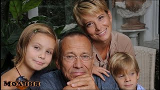 Кончаловский рассказал о пережившей кому дочери Маше. Ей исполнилось всего 20 лет... Кончаловский рассказал о пережившей кому дочери Маше. Ей исполнилось всего 20 лет...