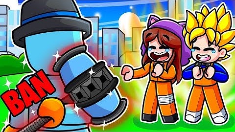 A RICH KID called me POOR, so I used ADMIN COMMANDS in Strongest Battlegrounds…