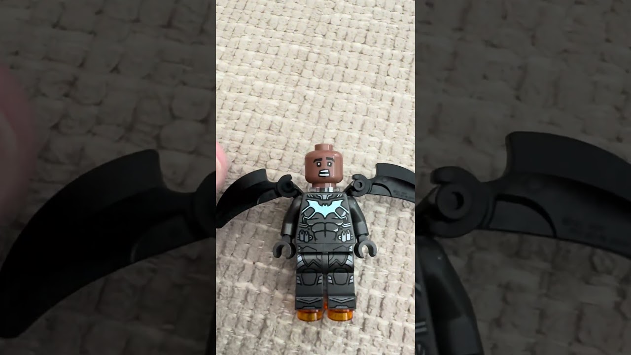 Бэтмен из лечебницы Аркхэм? 