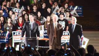 Gavin Newsom Energizes the crowd with Jerry Brown and Bill Clinton