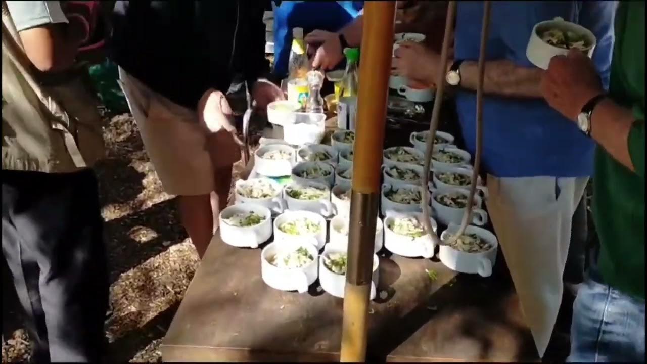 Hackney dudes enjoy noodle at the curve garden 15/09/2023 YouTube