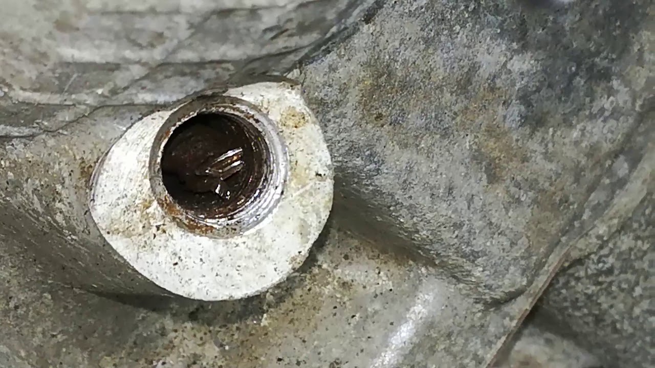 Volvo XC60 сломалась свеча накала удаление - YouTube