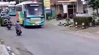 Download Lagu Klason Telolet Efisiensi Royal Class Pariwisata Konfoi. MP3