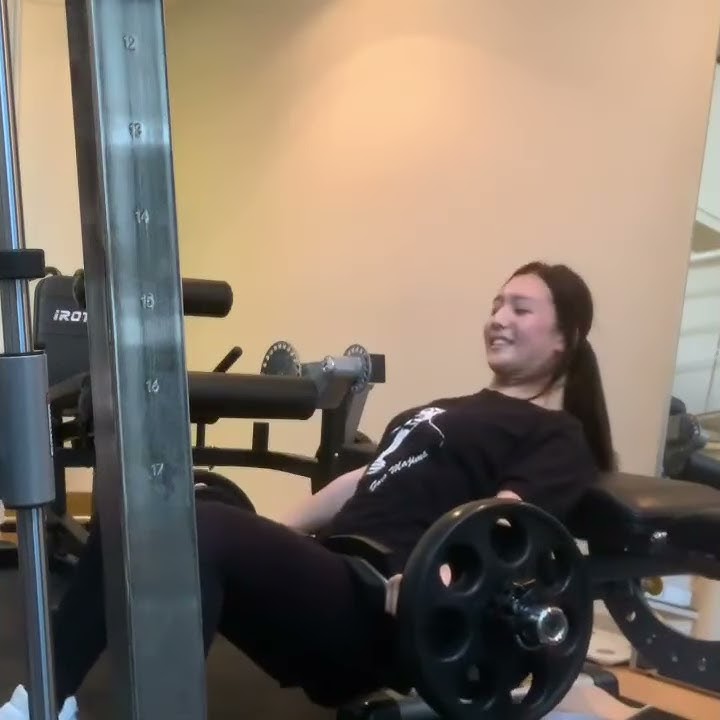 Kogawa Iori, workouts, smith machine