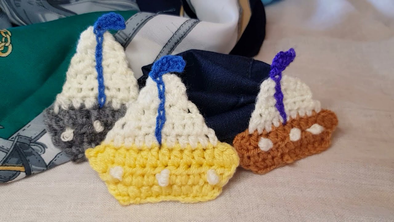 πλεκτά καραβάκια - knitted boats