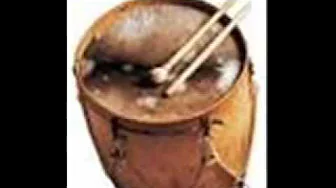 BOMBO Y MARACAS BOMBO Y MARACAS