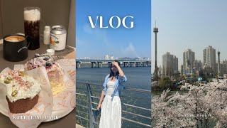 weekly vlog// lasek surgery, making my own custom perfume, moving to korea???