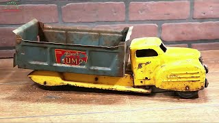 Oldfashioned Lincoln Dump Truck From The 1950s Getting A Makeover!