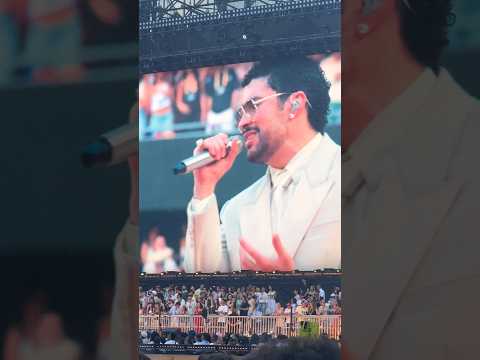 @B@BadBunnyPRantando “TURiSTA” en directo en Madrid 🌴 2026.06.03