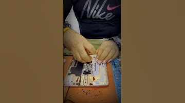 #Samsung galaxy fold 4 hinge problem 🤔 #samsung #fold4 #tech