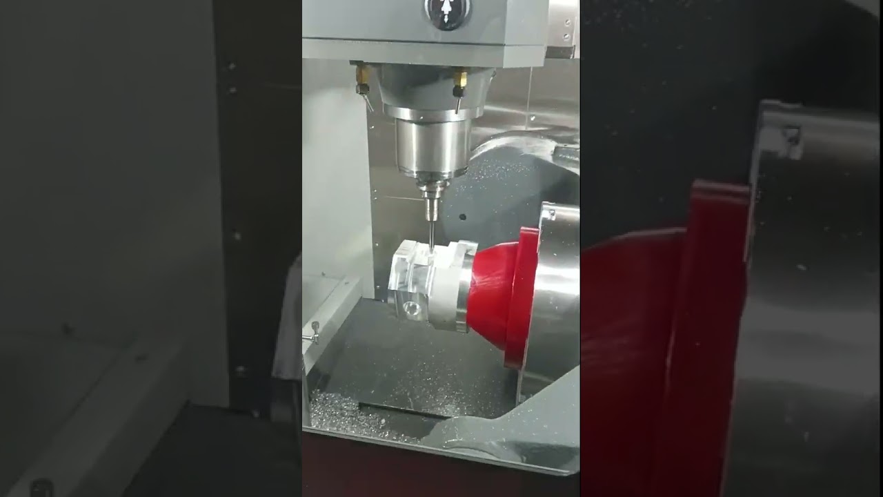 HAAS UMC-500 the 5 Axis Machining Center