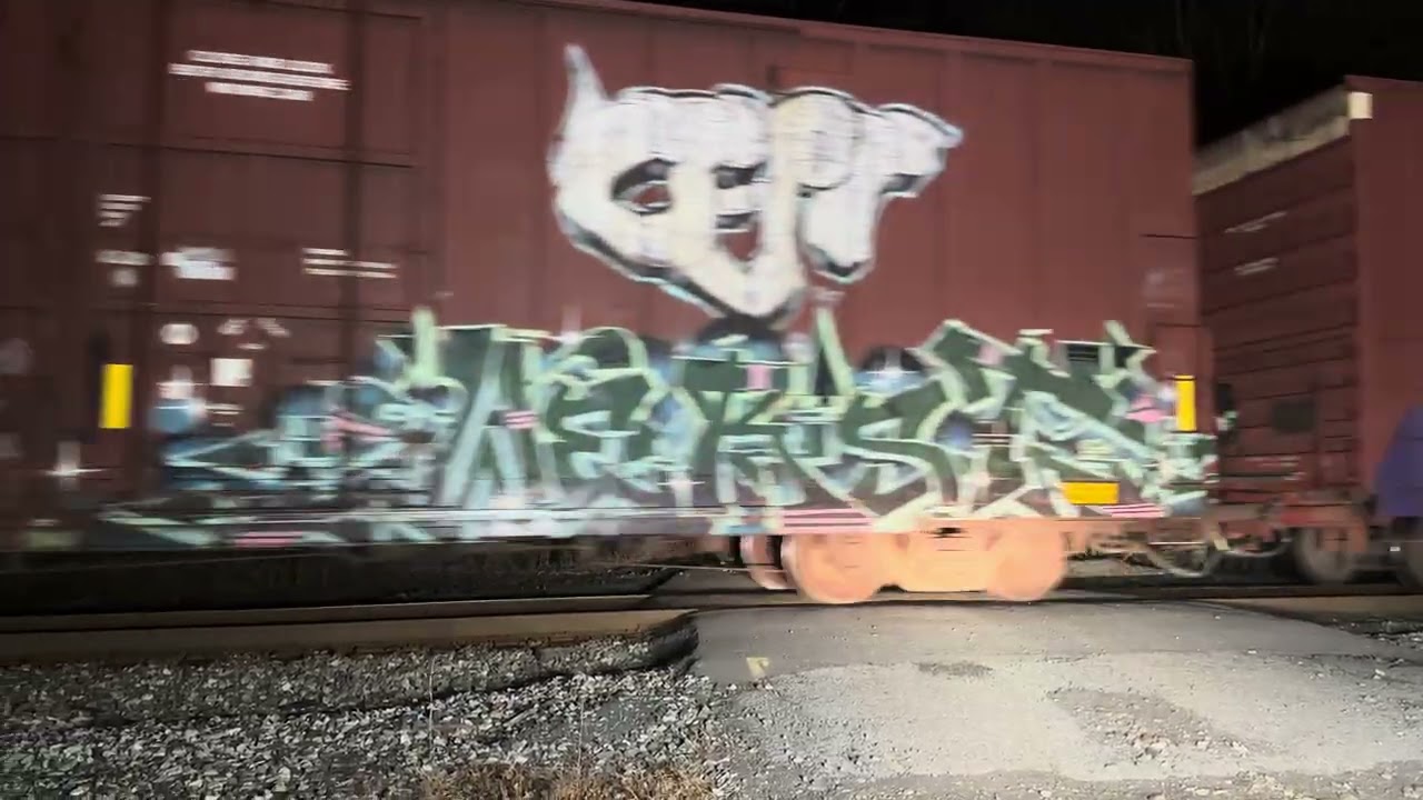 M371 trundles its way through Monrovia 