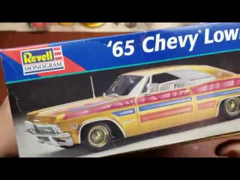 Revell/Monogram Kit No. 85-2515 1965 Chevy Lowrider (Major Short 