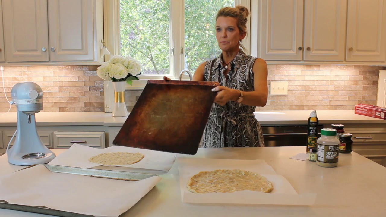 How to Make Ground Chicken Pizza Crust - YouTube