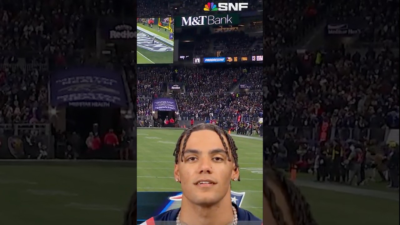 The defense's Sunday Night Football intros 💪 