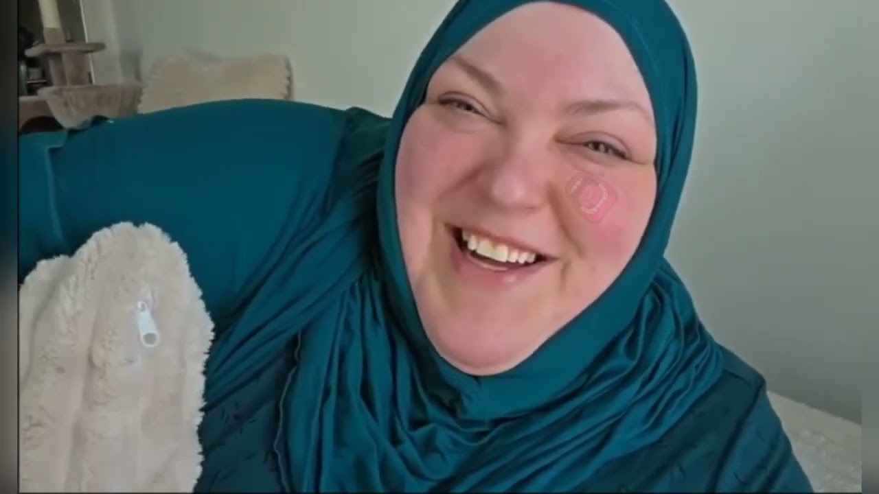 Foodie Beauty Apologized To The Mall Cops Because Everyone Has A Right To Privacy, Missing Salah