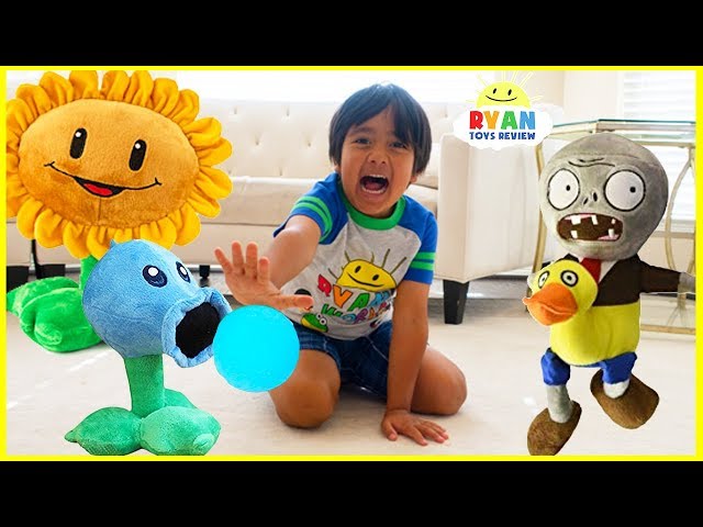 Plants vs Zombies Plush Garden Warfare Pretend Play with Ryan ToysReview!!! class=