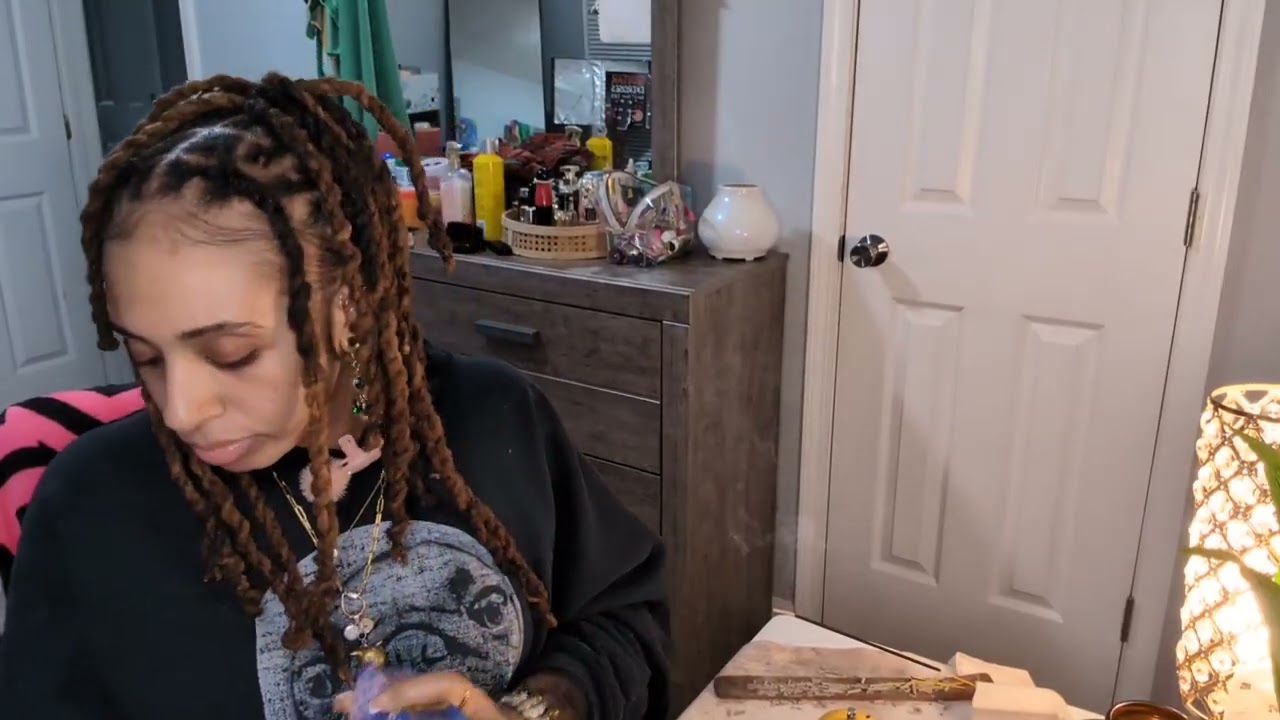 LOOKING 4 ANSWERS REVEALED UR TRUTH 🔍💭 REVELATION HAS UNFOLDED A NEW JOURNEY 4 U 🦋🧬🗝️ SHINE BRIGHT 💡