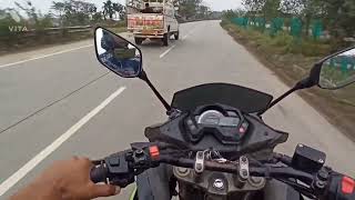 Yamaha Fazer bike race video