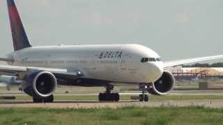 Spectacular Delta 777-200LR Takeoff Minneapolis Int&#39;l Airport HD