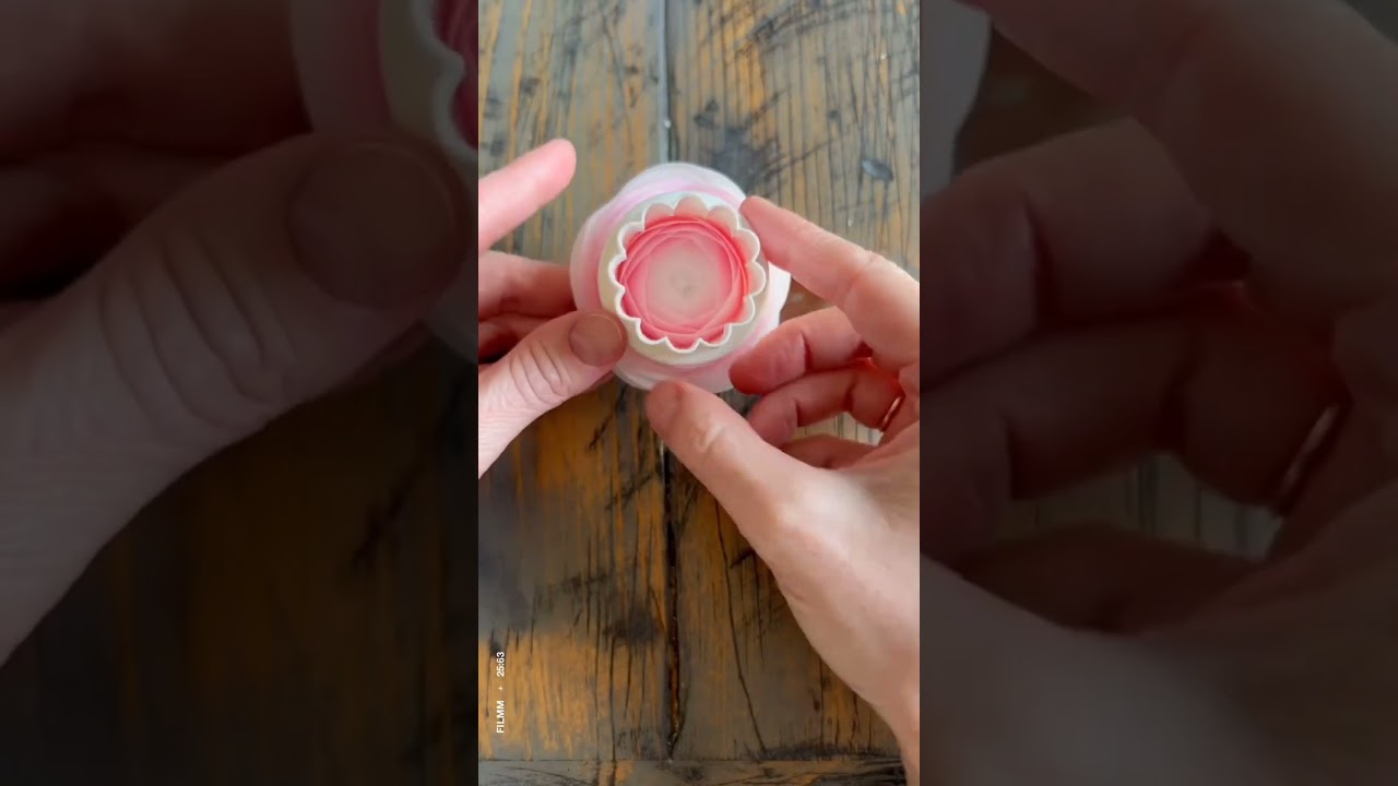 How To Make Edible Wafer Paper Flowers EASY 