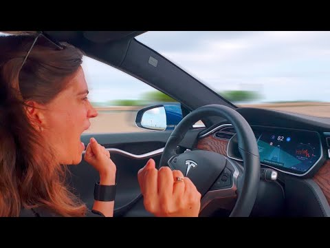Vídeo: Prueba De Carretera: Modelo S Equipado Con Piloto Automático V7 Beta De Tesla &#91;Parte 2&#93; En Calles Y Estacionamientos - Electrek