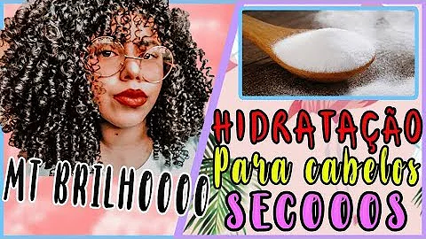 O que é bom para dar brilho no cabelo cacheado?