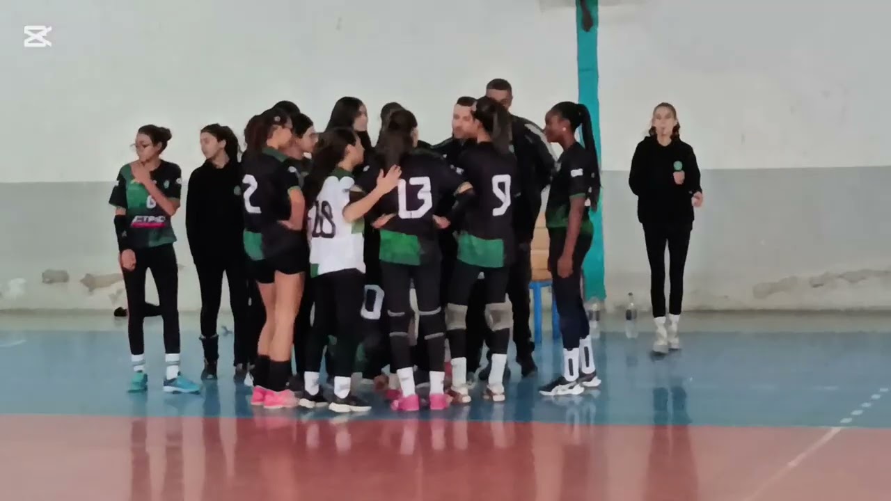 minimes filles usts vs css