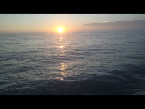 Sunset: In The Middle Of The Sea|| @SofiaEurasien #satisfying #relaxing #sunset