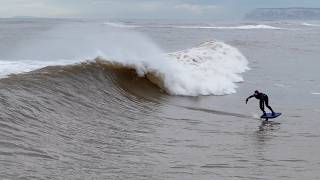eFOILING a NEVER RIDDEN WAVE!