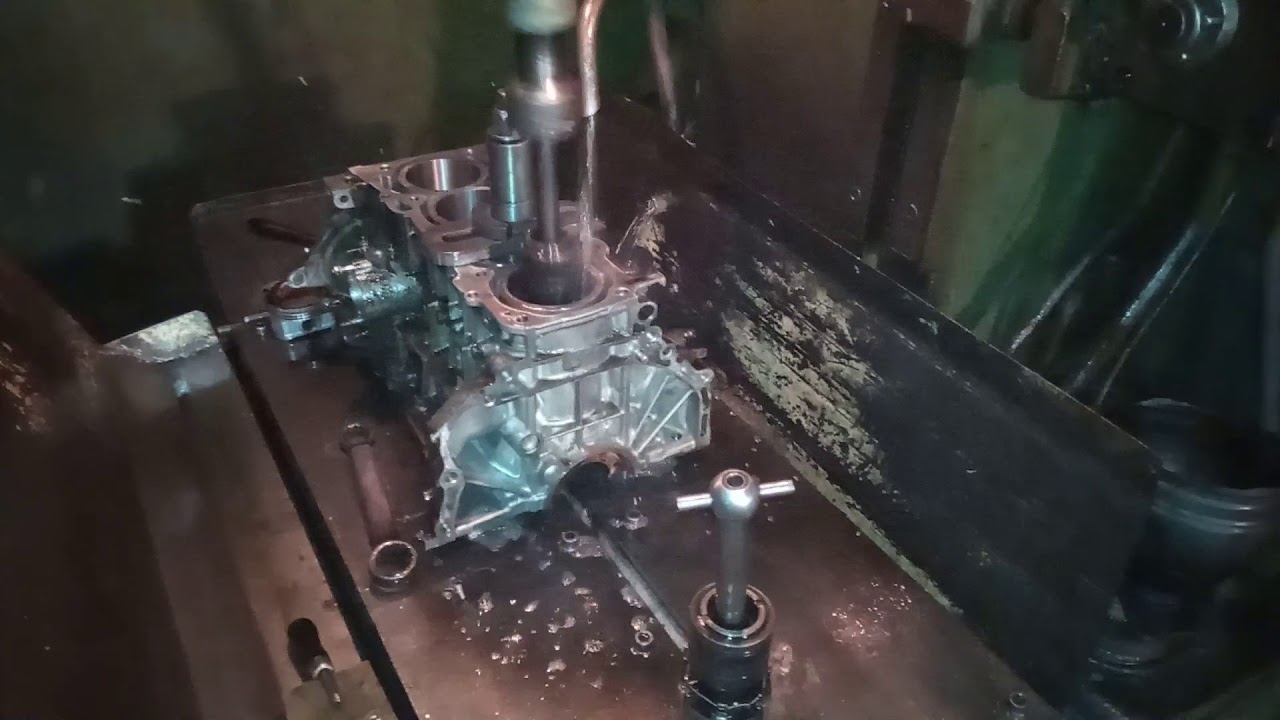 Хонингование цилиндров 2AZ-FXE - YouTube