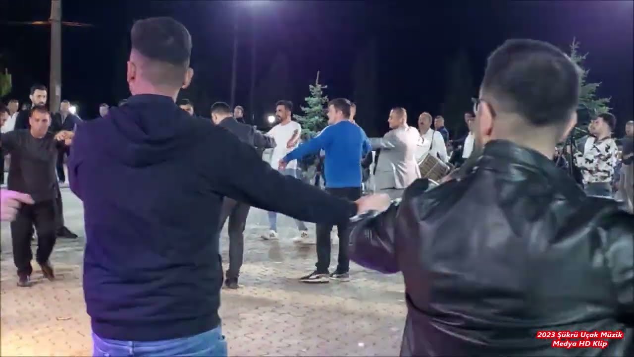 Osman Demiröz HD Aliköy Düğün Klip Herekenin bağlarında üzüm yok Göster allahım göster benim Yari