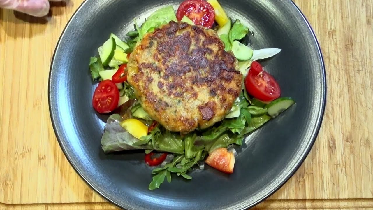 Echte Tiroler Kaspressknödel selber machen | Das beste Rezept für Knödel auf Salat