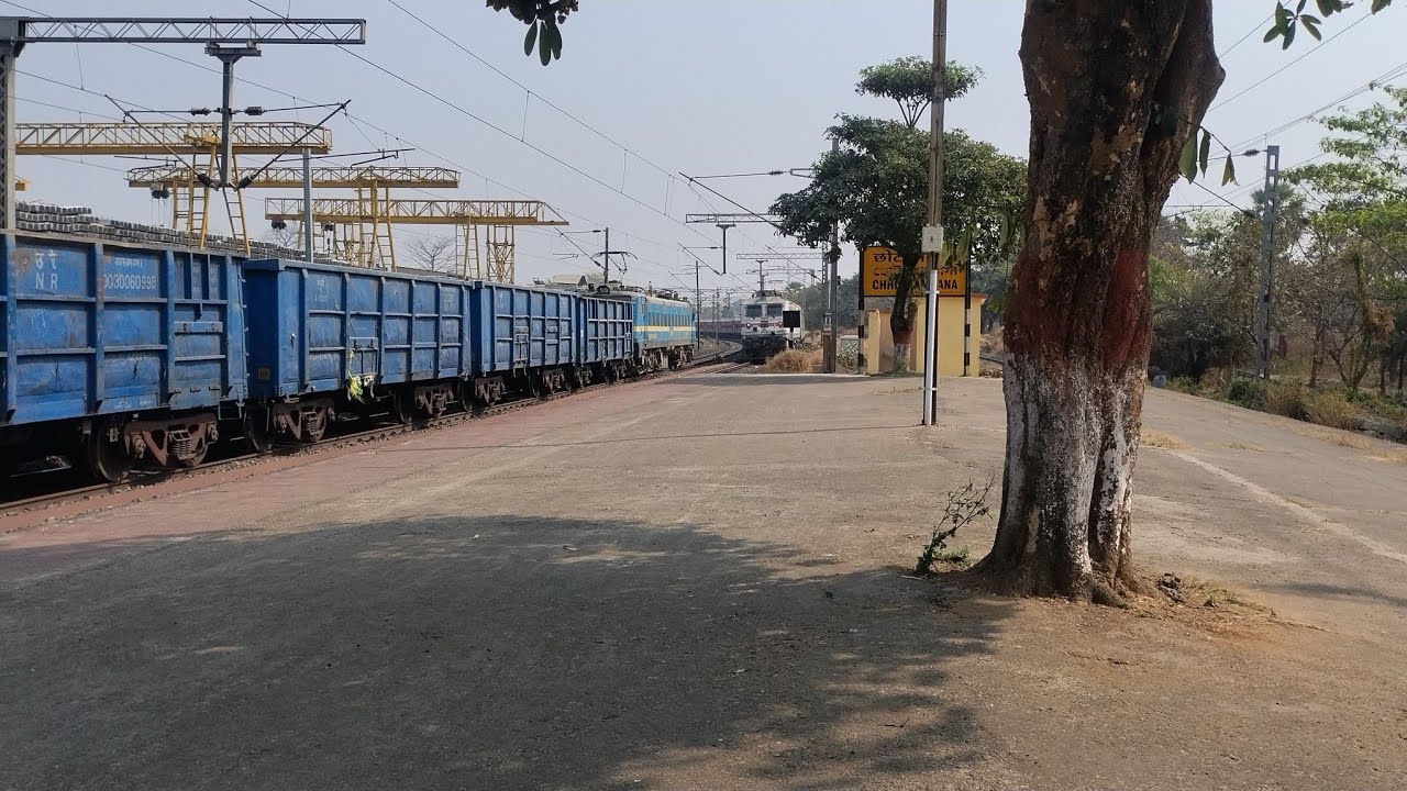 Sealdah superfast express , Ranchi Shatabdi express Back to Back crossing 130KM/H 