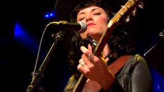 Nikki Lane - Right Time (eTown webisode #805)