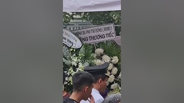 Vợ chồng Việt Hương vội vã đến đám tang Ngọc Trinh